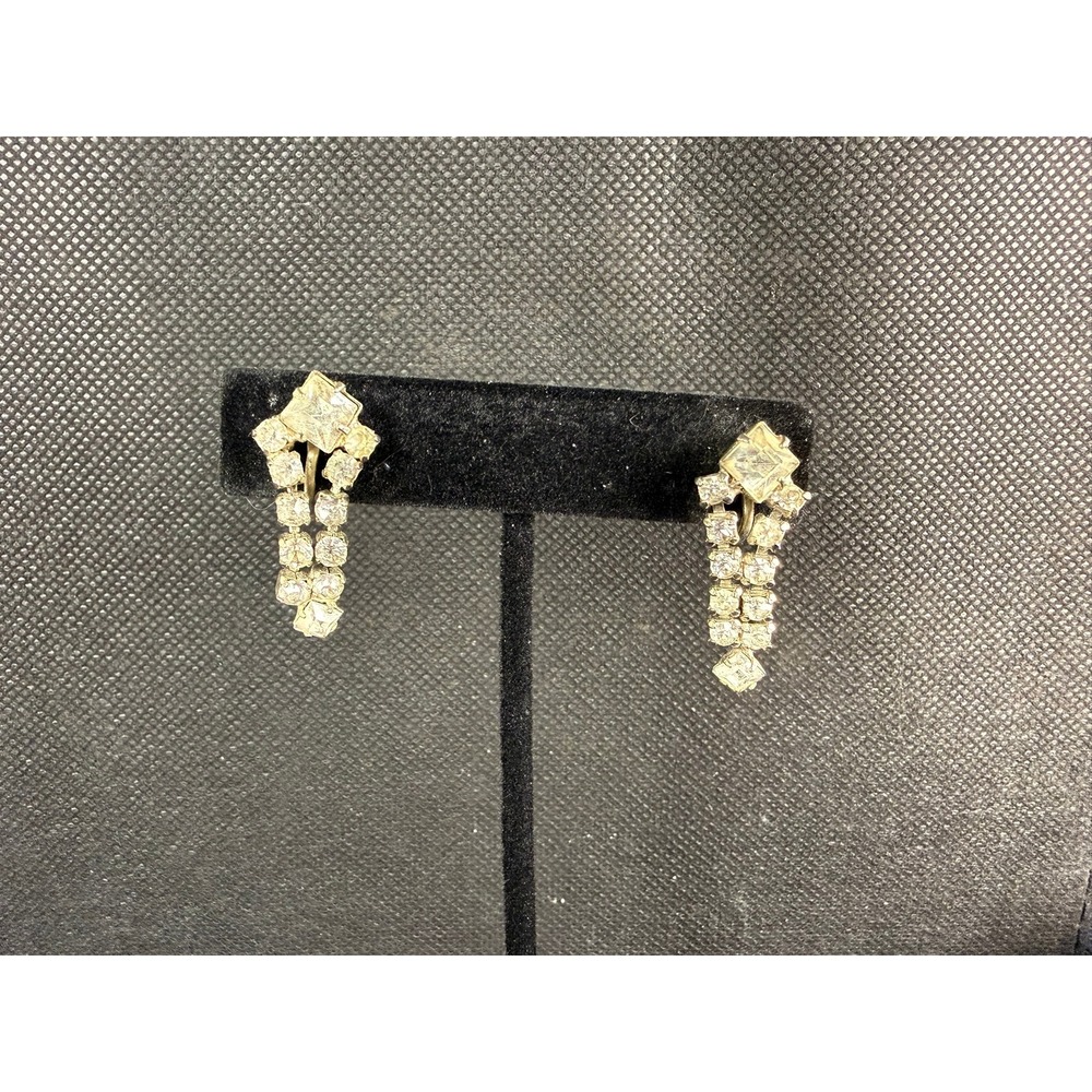 Vintage Rhinestone Screw‑Back Earrings – Cascading Square & Round Crystal Design